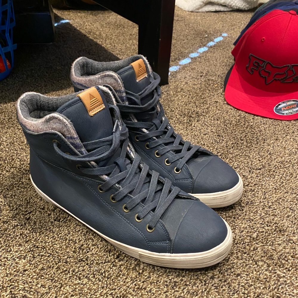 Men’s Aldo shoes size 9.5